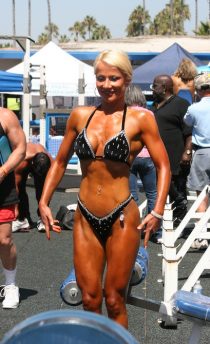 ms muscle beach figure