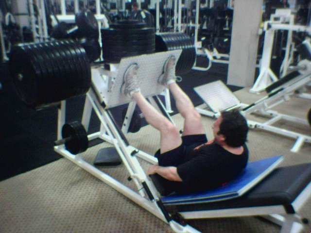 heavy 1300 pound leg press